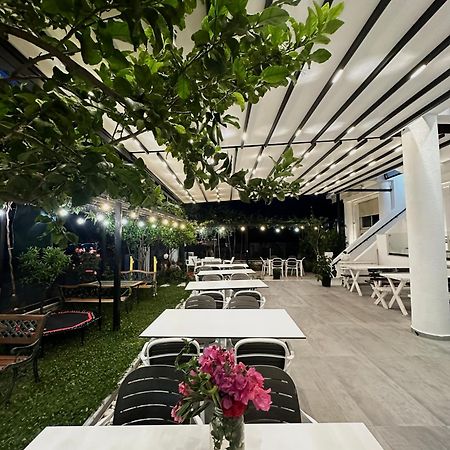 Hotel Kristal Borsh Zewnętrze zdjęcie