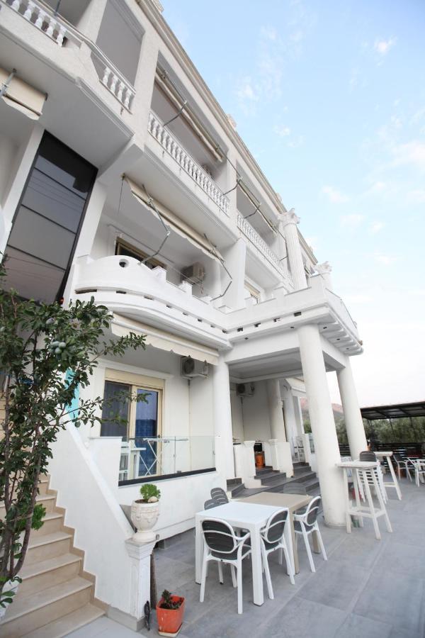 Hotel Kristal Borsh Zewnętrze zdjęcie