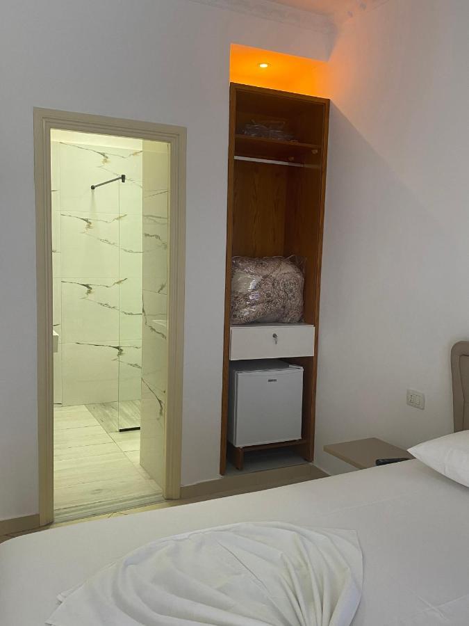 Hotel Kristal Borsh Zewnętrze zdjęcie