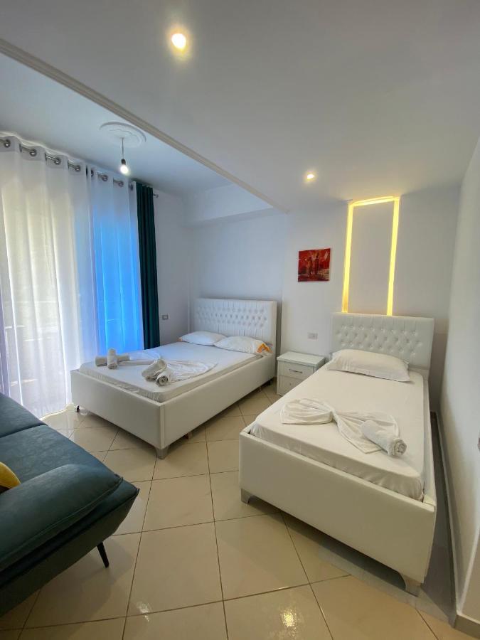Hotel Kristal Borsh Zewnętrze zdjęcie