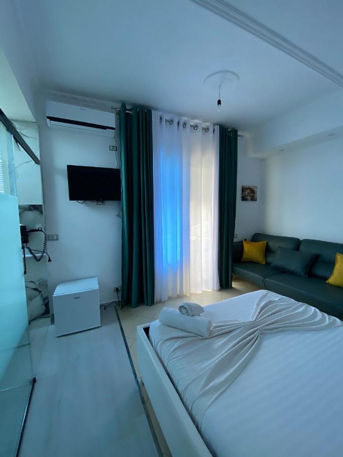 Hotel Kristal Borsh Zewnętrze zdjęcie