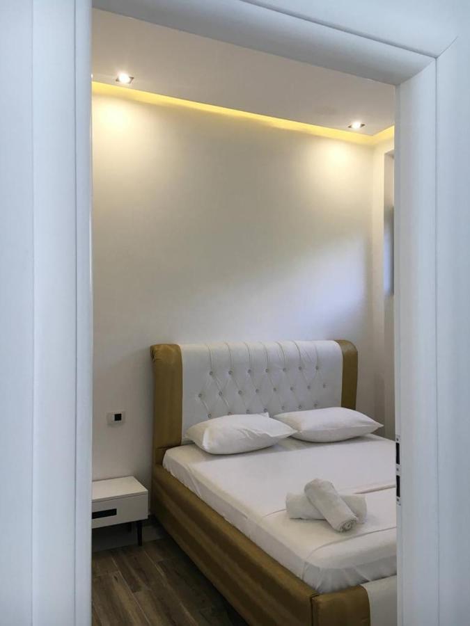 Hotel Kristal Borsh Zewnętrze zdjęcie