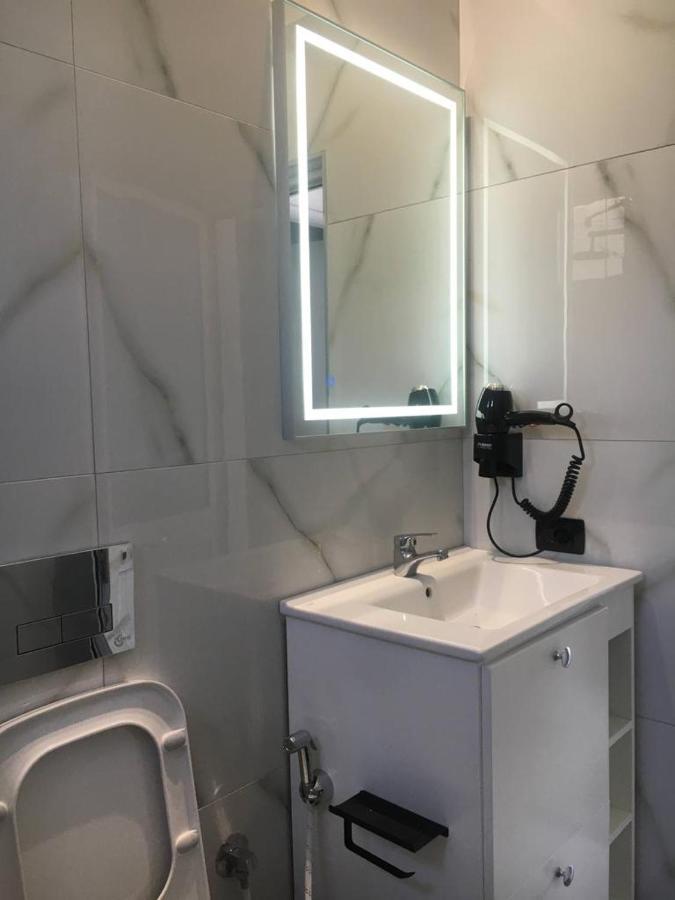 Hotel Kristal Borsh Zewnętrze zdjęcie