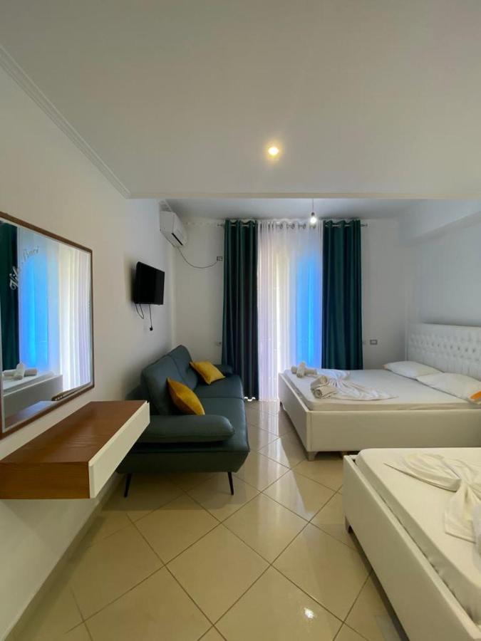 Hotel Kristal Borsh Zewnętrze zdjęcie