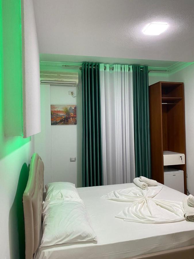 Hotel Kristal Borsh Zewnętrze zdjęcie