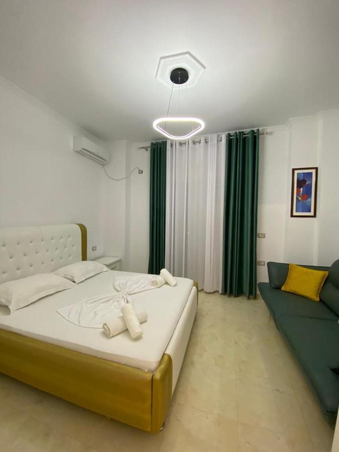 Hotel Kristal Borsh Zewnętrze zdjęcie