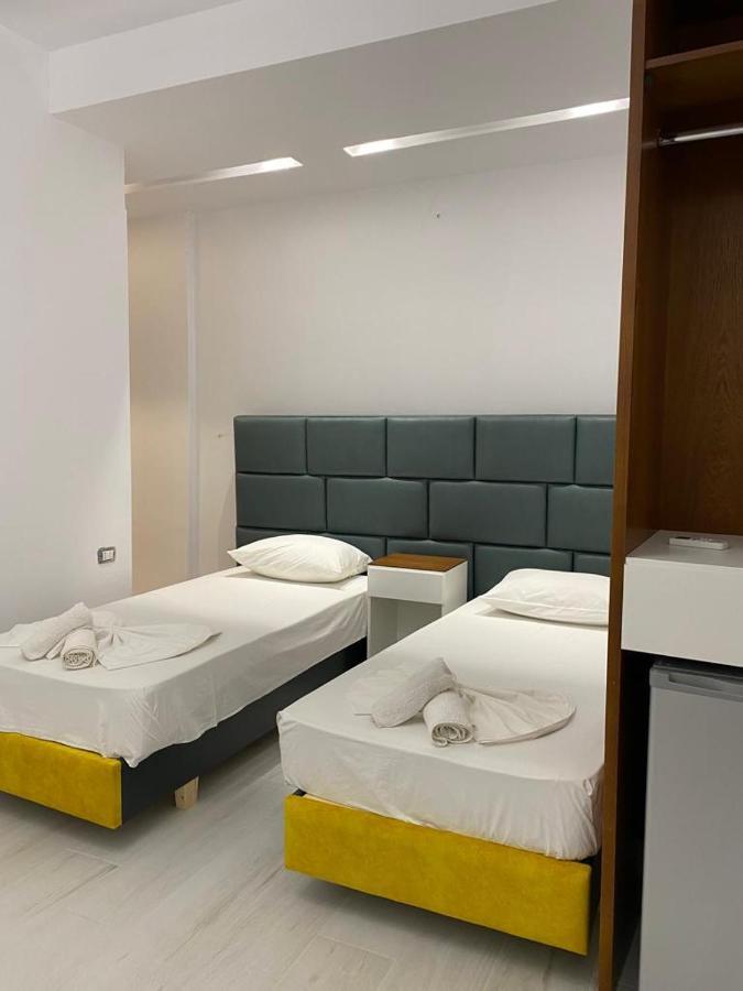 Hotel Kristal Borsh Zewnętrze zdjęcie