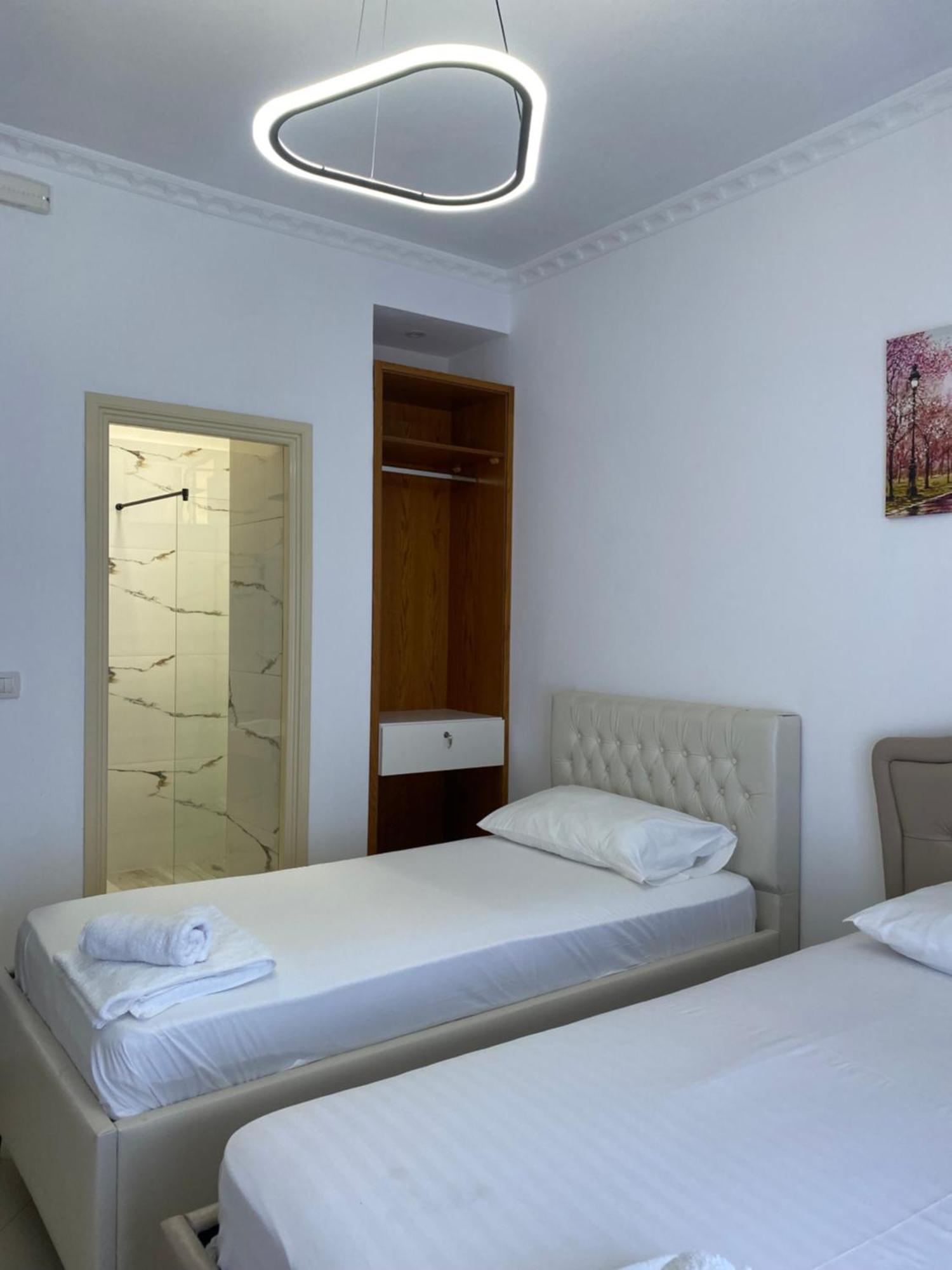 Hotel Kristal Borsh Zewnętrze zdjęcie