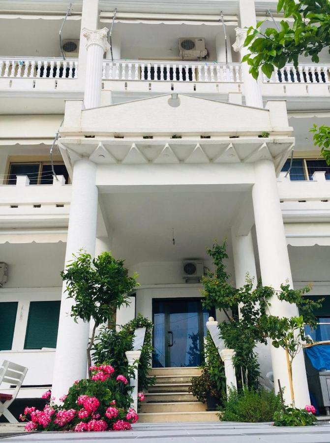 Hotel Kristal Borsh Zewnętrze zdjęcie